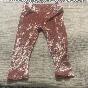 Nike Kids Rose Velvet Leggings size 24m
